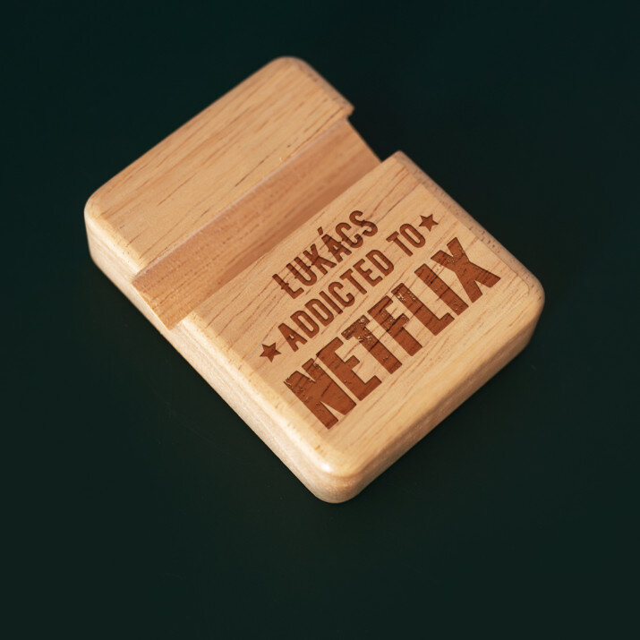 Addicted to Netflix - Telefonállvány
