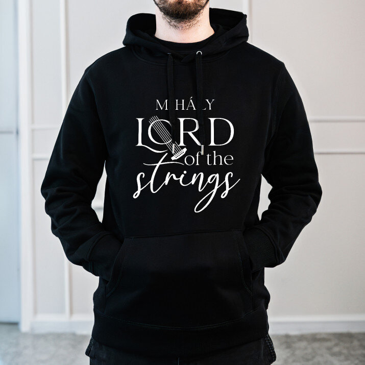 Lord of the strings - Fekete kapucnis pulóver férfiakna