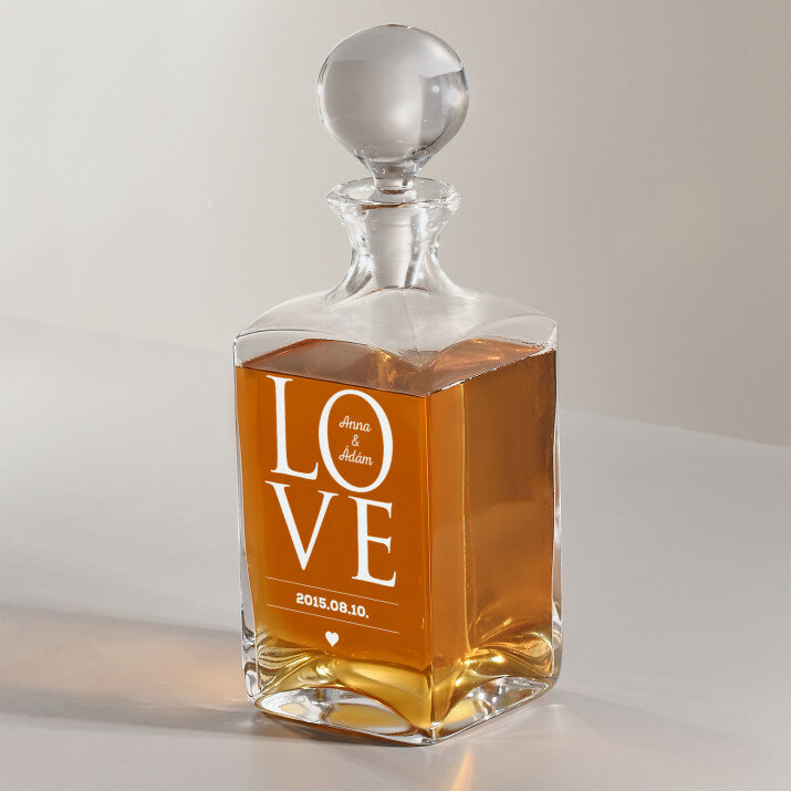 Love - Gravírozott whisky kancsó