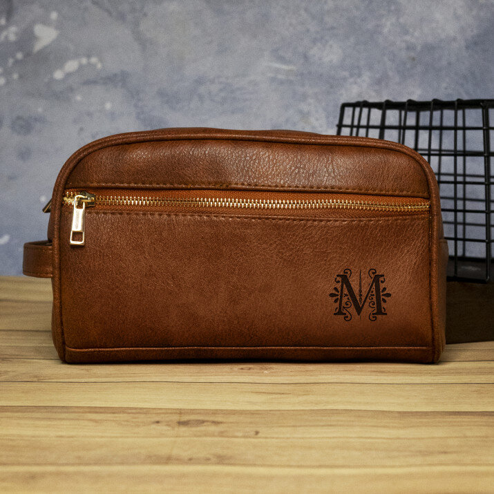 Monogram - Gravírozott férfi kozmetikai táska Monogram - Gravírozott férfi kozmetikai táska