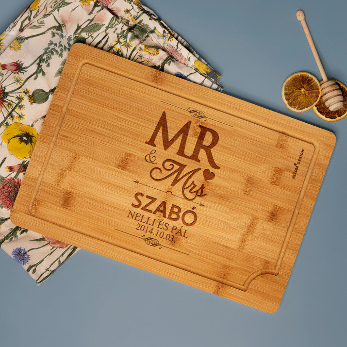 Mr & Mrs - Gravírozott bambusz vágódeszka