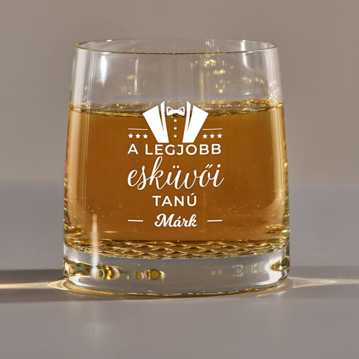 A legjobb esküvői tanú - Whiskys pohár