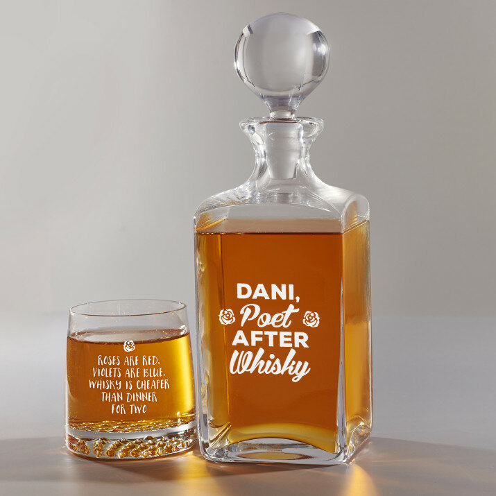 Poet - Gravírozott whisky kancsó és poharak készlete