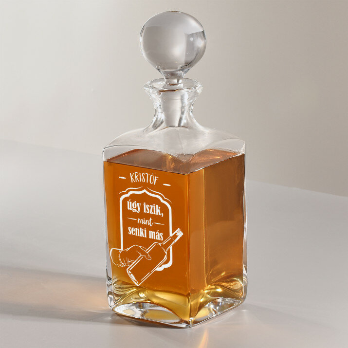 Úgy iszik - Gravírozott whisky kancsó