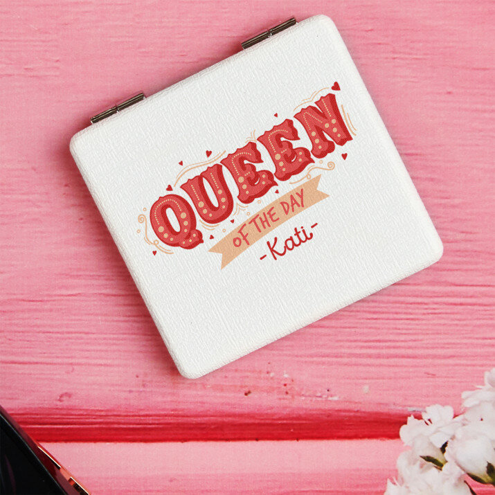 Queen of the day - Zsebtükör