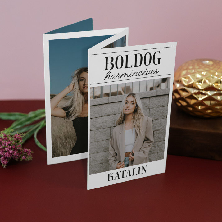 Boldog harmincéves, nő - Nagy harmonika alakú fotókészlet