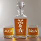 kezdőbetűk nevekkel pároknak - Gravírozott whisky kancsó és poharak készlete
